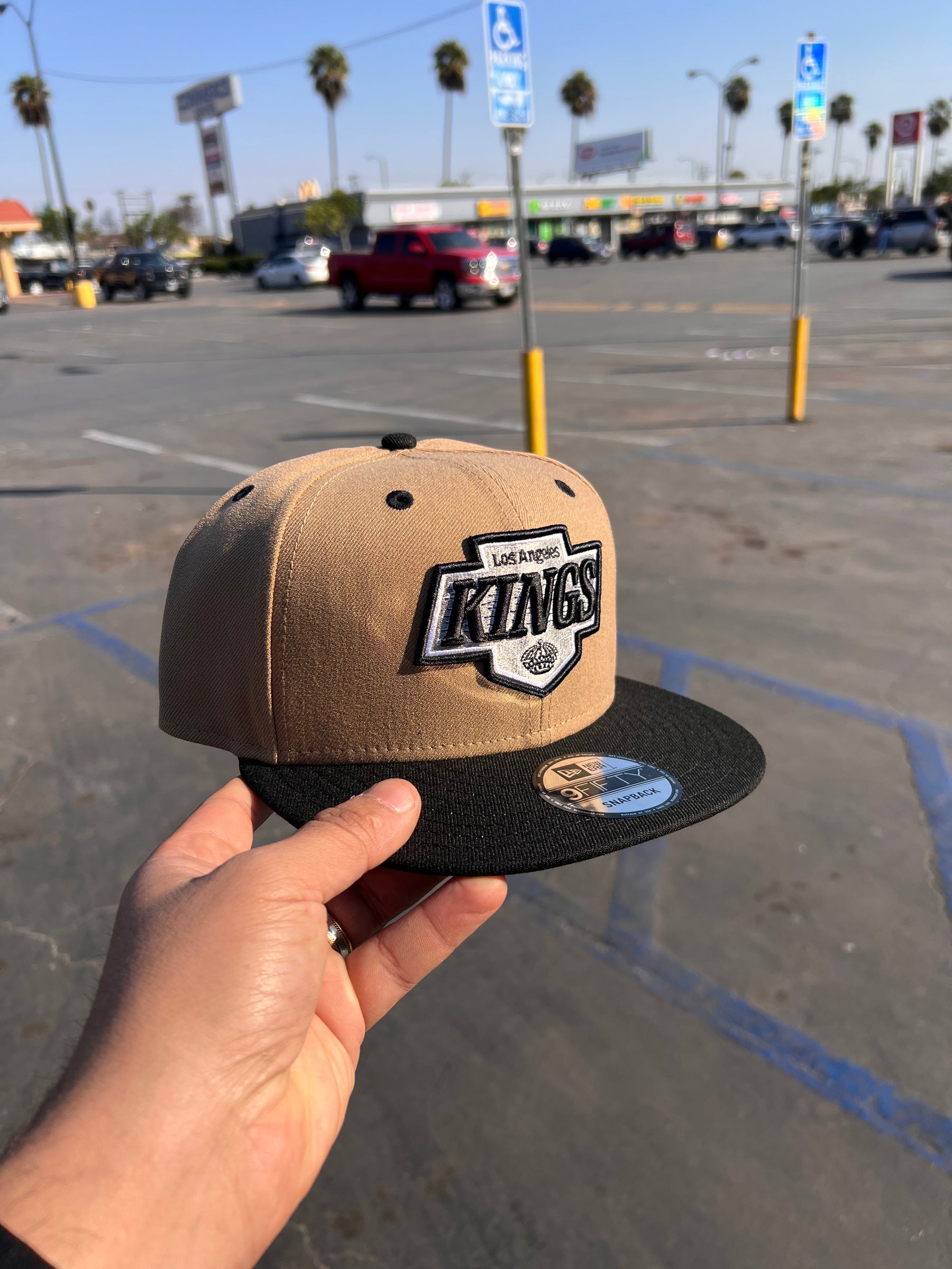 Los Angeles Kings Wheat / Black Snapback