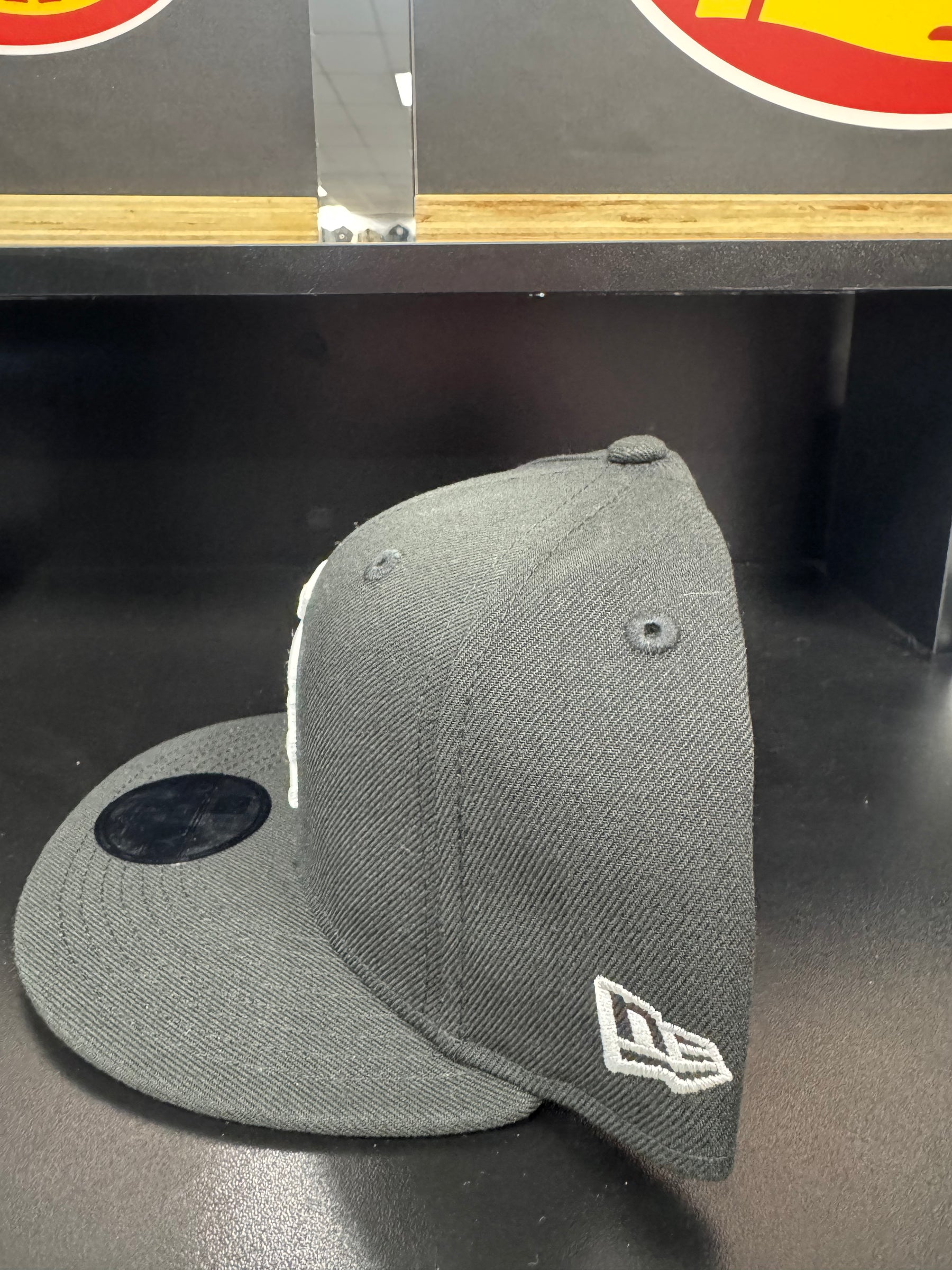 NEW ERA 59FIFTY Basic Snap back CHICAGO WHITE SOX 950 - BLACK/White