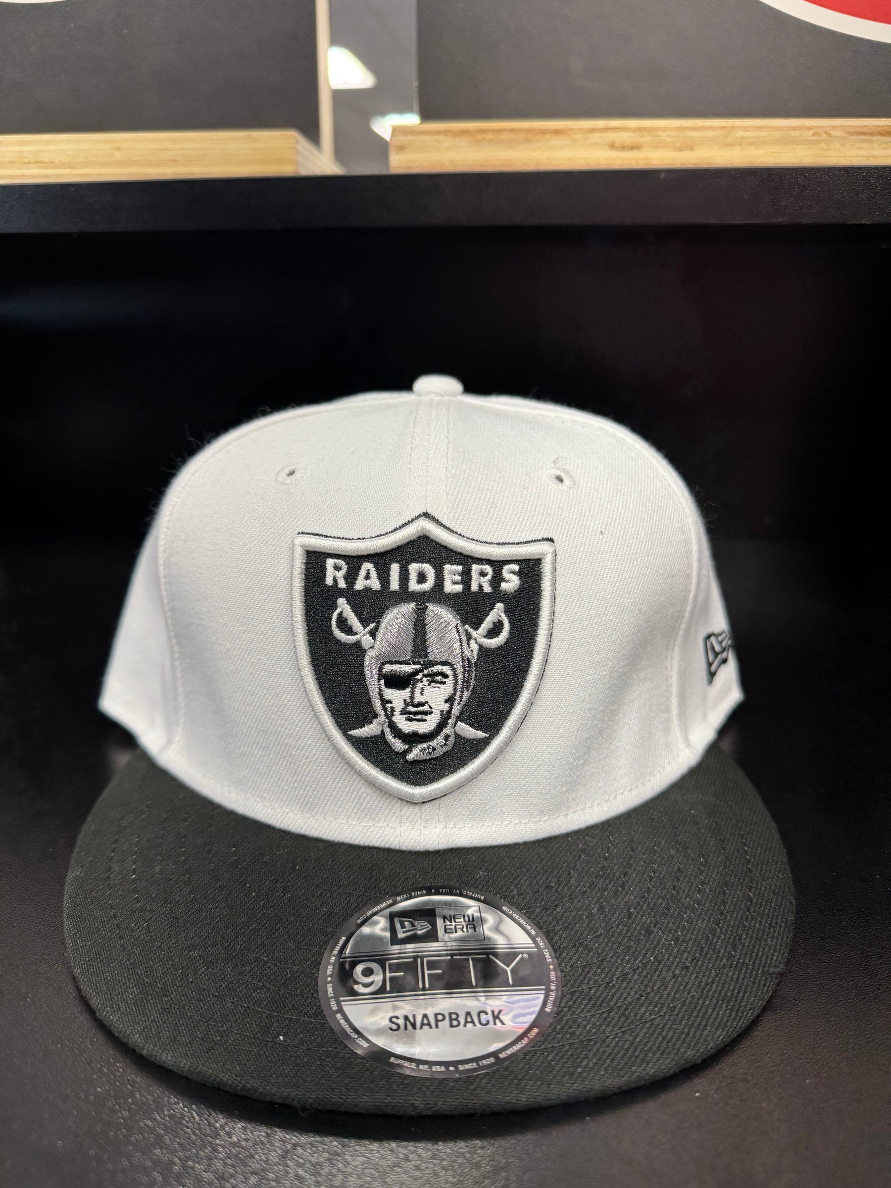 Raiders White/Black 950 Snapback