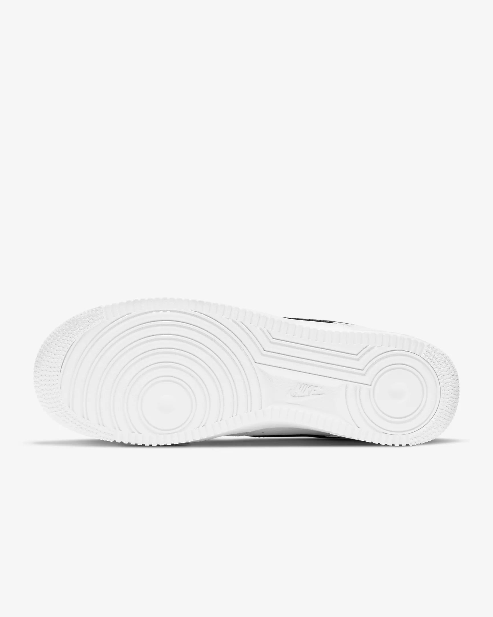Nike Air Force 1 '07 White / Black