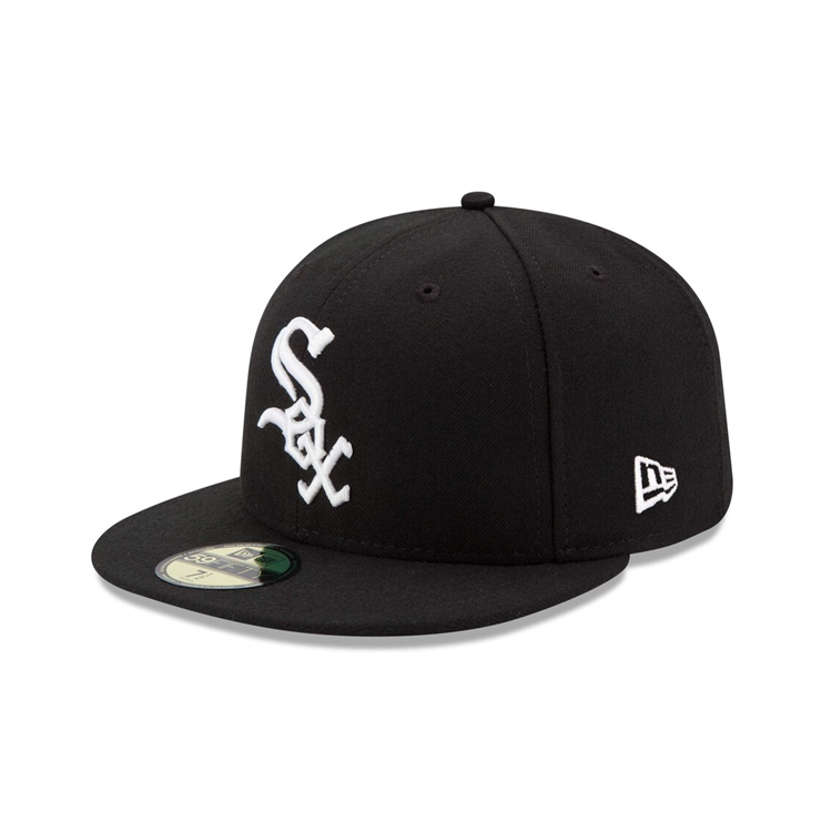 New Era Chicago White Sox Game 59FIFTY Authentic Collection Hat Black 7 3/8