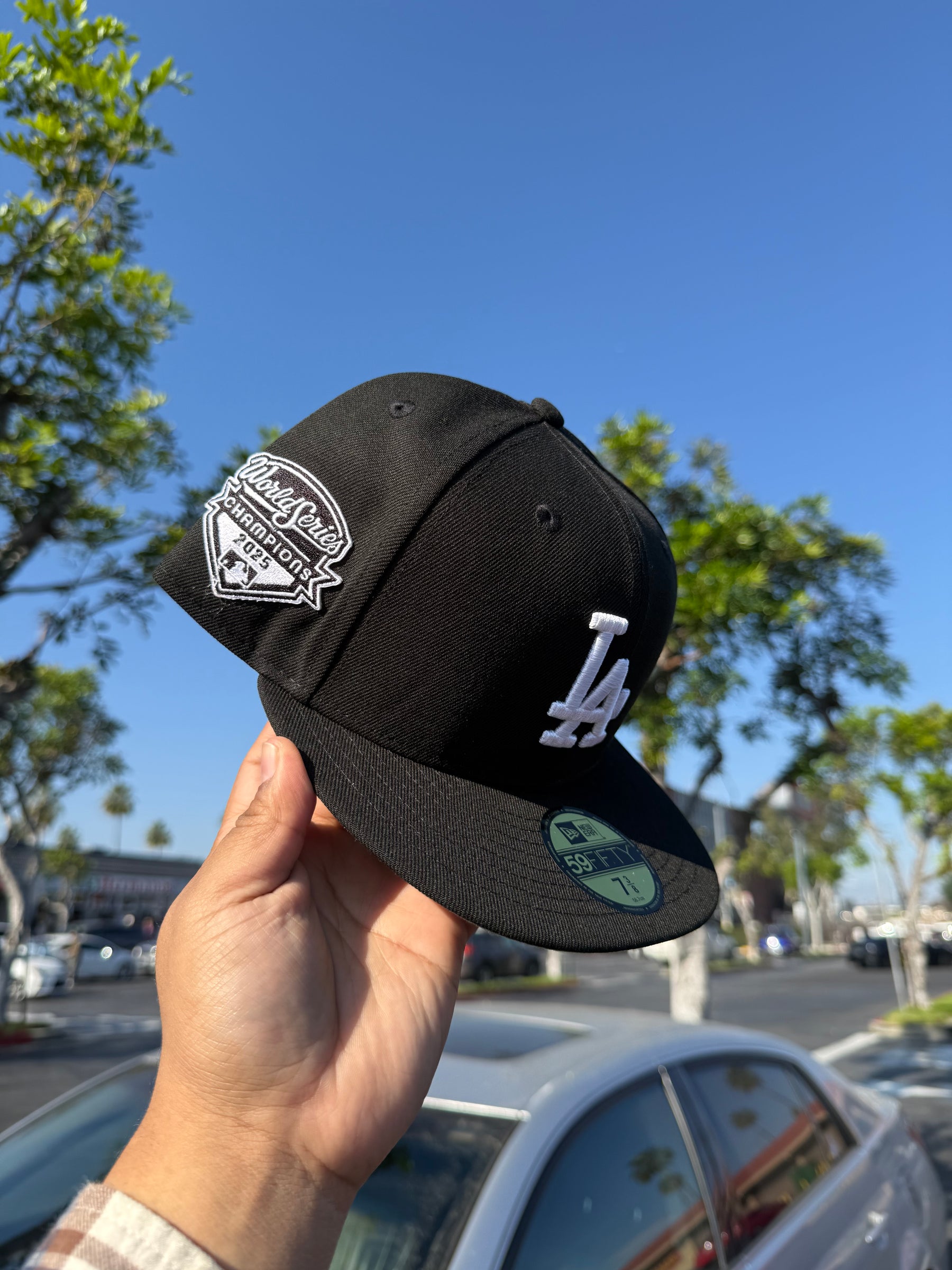 Men's Los Angeles Dodgers New Era Black 2025 MLB Champions Hat w side Patch 14943674