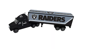 Mojo Licensing 18-Wheeler Big Rig Truck