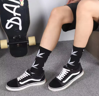 Marijuana Leaf Crew Socks -2 Pair